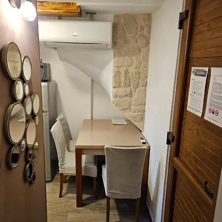 Appartamento Reval Luxury Stone House Apartments**** *