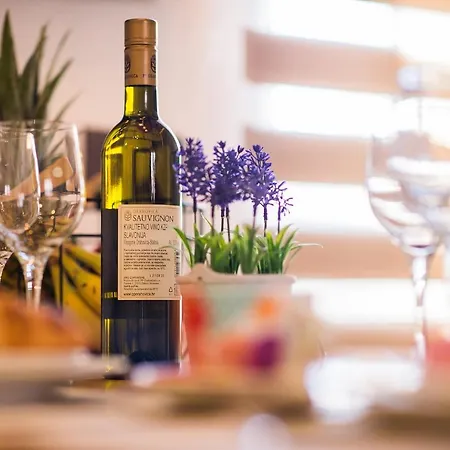 Apartman Reval Luxury Stone House Apartments**** *