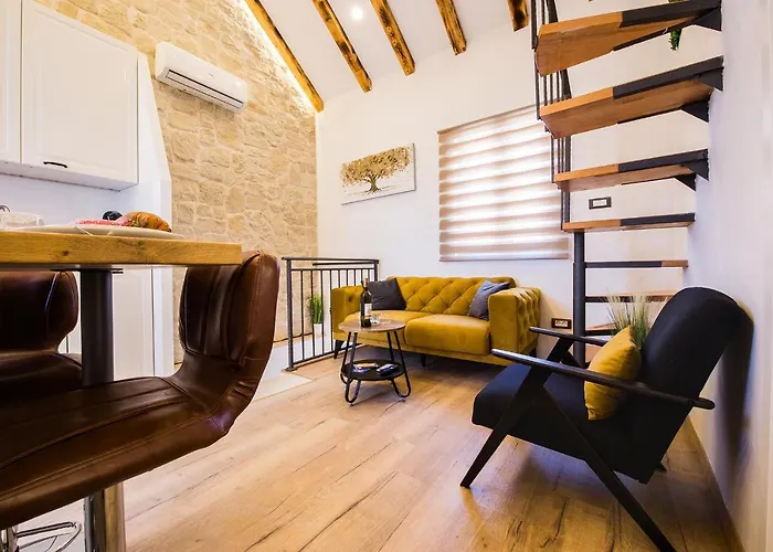 Reval Luxury Stone House Apartments**** 公寓 斯普利特