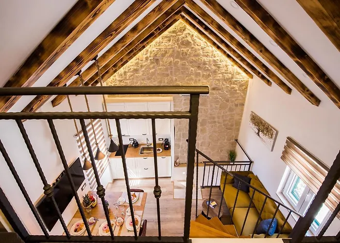 Reval Luxury Stone House Apartments**** 公寓 斯普利特