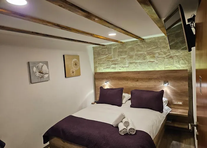 Reval Luxury Stone House Apartments**** * 斯普利特